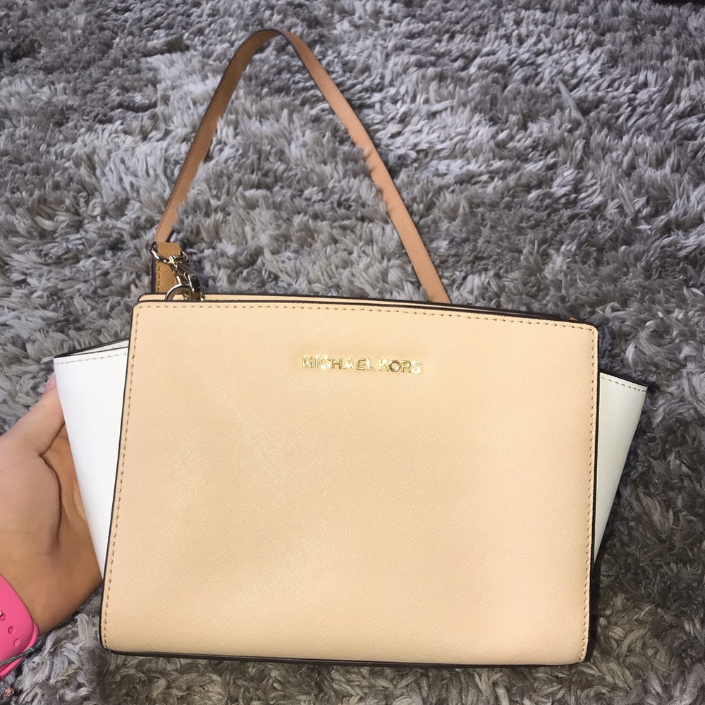 Michael Kors crossbody purse